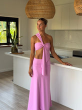 Load image into Gallery viewer, Bell Top
